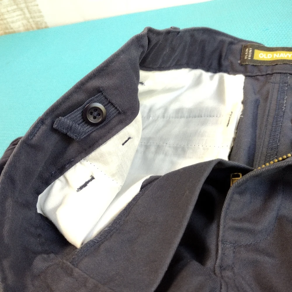 NEW Old Navy Youth Boys Chino Shorts Bermuda Navy Size 16